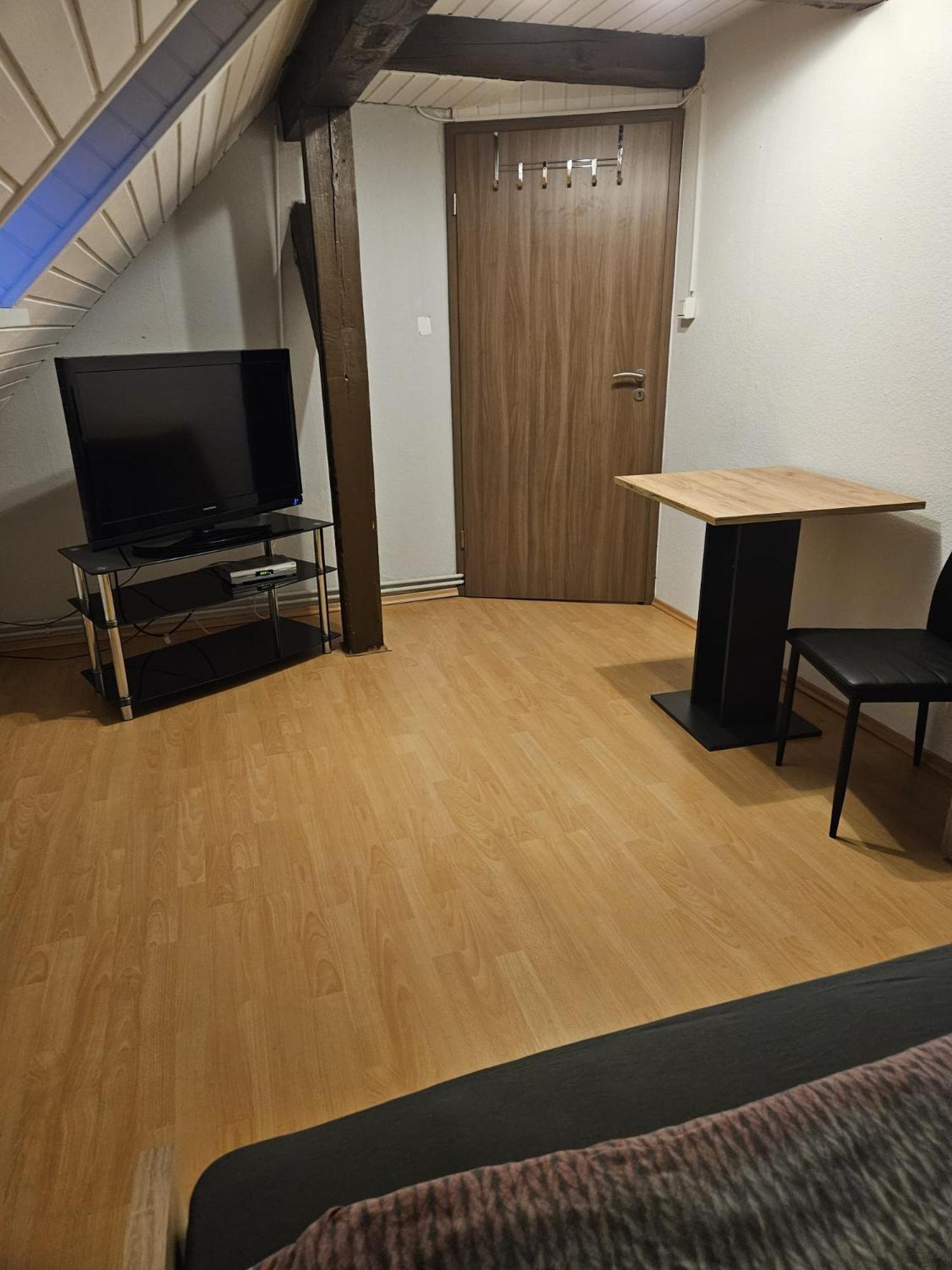 Monteurzimmer Und Pension - Ampfurth 奥舍斯莱本 外观 照片
